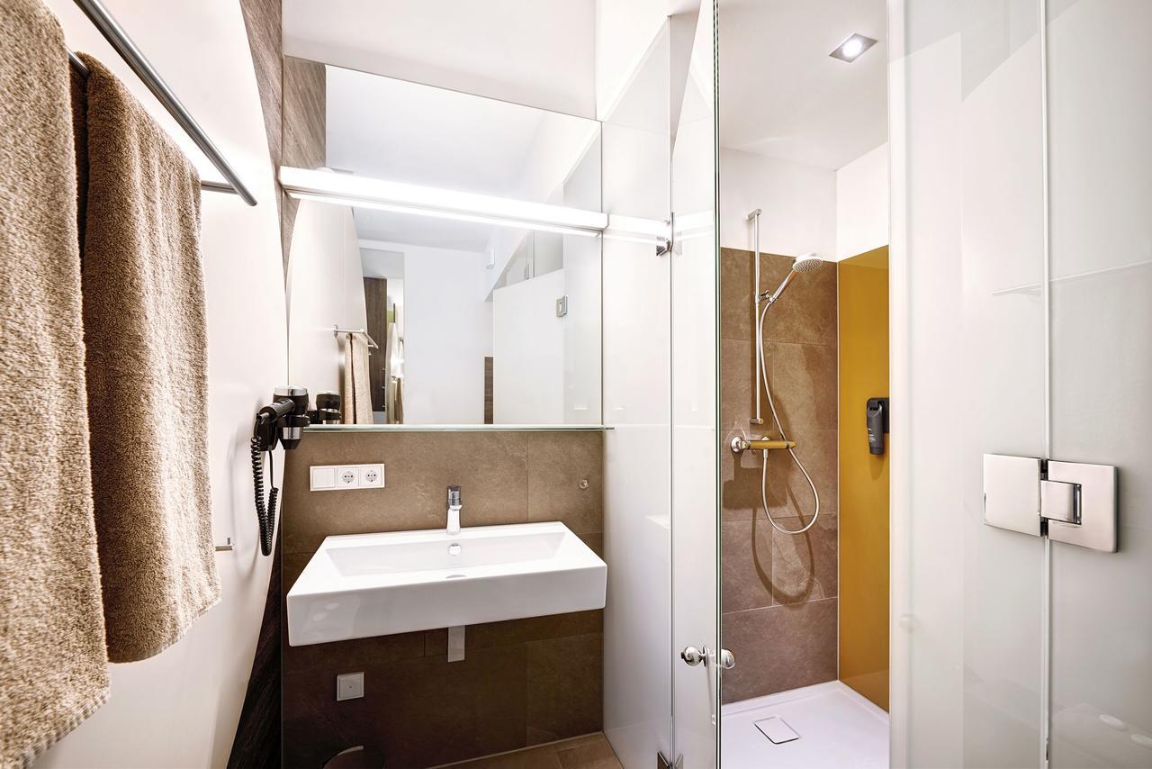 Eee Hotel Traun Ngoại thất bức ảnh