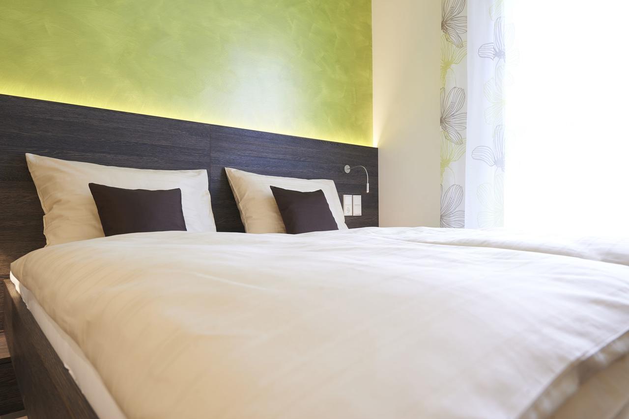 Eee Hotel Traun Ngoại thất bức ảnh