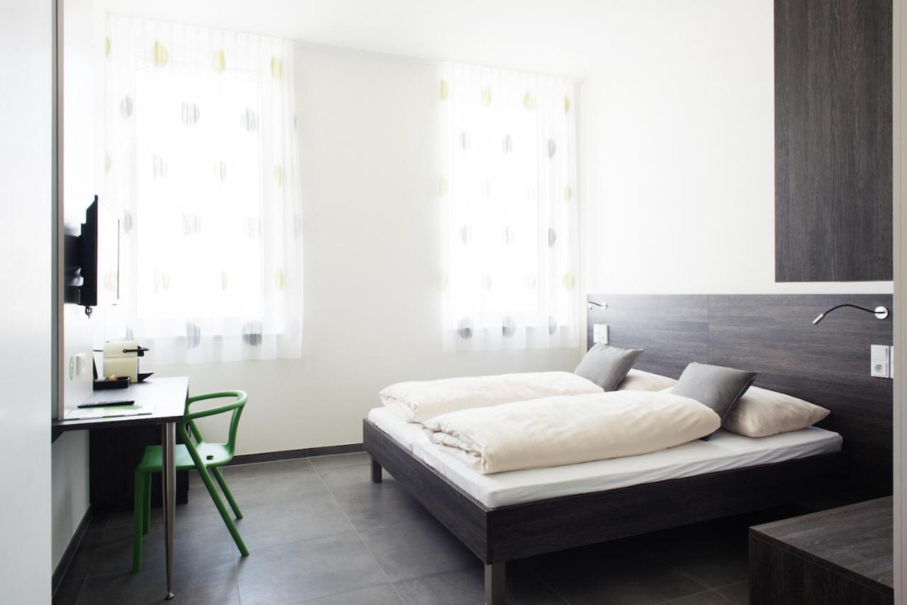 Eee Hotel Traun Ngoại thất bức ảnh